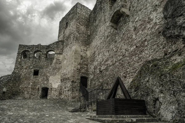 Castillo de Strecno, Eslovaquia —  Fotos de Stock