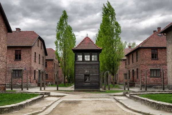 Auschwitz I, Polonya'daki toplama kampında silah kulesi — Stok fotoğraf