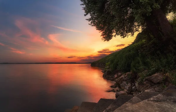 Cielo colorido y puesta de sol — Foto de Stock