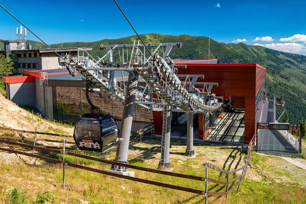 Horna Lehota Slowakije August 2020 Cabines Van Kabelbaan Station Van — Stockfoto