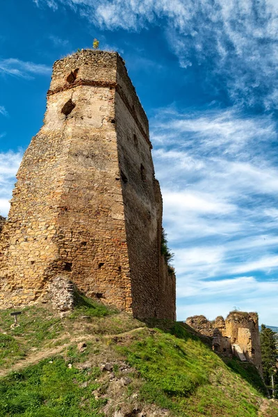 Ruína Torre Castelo Medieval Zborov Eslováquia — Fotografia de Stock