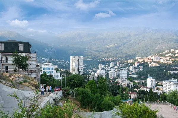 Gemiden Yalta manzaralı bir akşam. Temmuz 2019