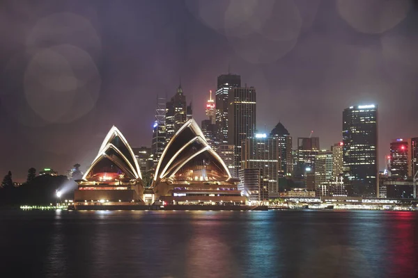 Coloré Illuminé Opéra Sydney Par Des Lumières Nuit Avec Bokeh — Photo