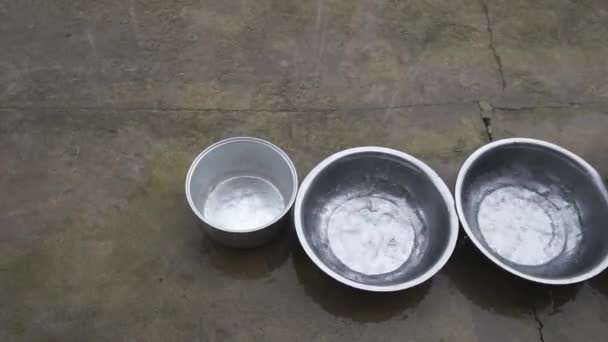 Rain Downpour Stainless Bowl Collecting Rain Water Bowl — Stock Video