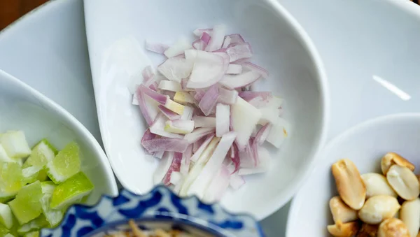 Detailní Záběr Sušené Krevety Bílých Lžíce Pro Miang Khum Složkou — Stock fotografie