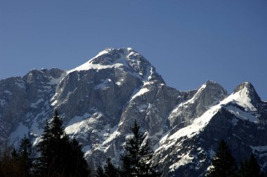 Mount Mangart ile kar bahar, İtalyan tarafında, Tarvisio, Friuli, İtalya