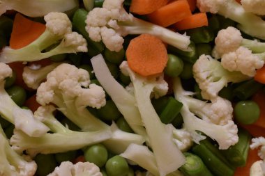 mutfak at sebze kesme yakın görünümü sonra karıştırın.