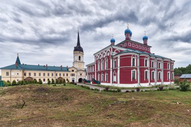 Nikolo-radovitskiy Manastırı, Radovici Köyü, Egoryevskiy district, 1584, Rusya Federasyonu.