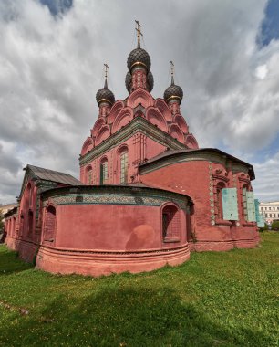 Rusya, 17 yüzyılda kurulan Aydınlanma Kilisesi, yaroslavl şehir altın yüzük.