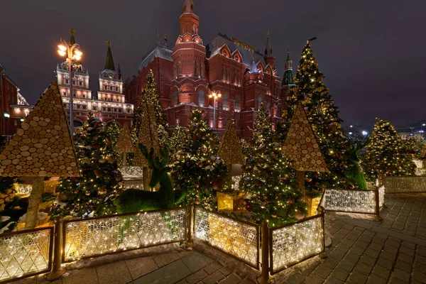 莫斯科的类型在晚上在圣诞节前夕 — 图库照片