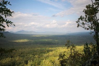 Inzerskie Zubchatki. Ural Dağları