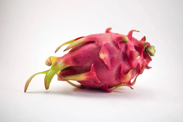 Dragon Fruit Izolowane Białym Tle — Zdjęcie stockowe