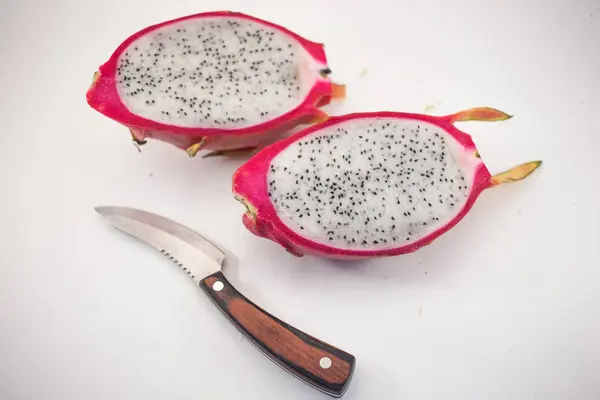 Экзотические Спелые Белые Pitaya Dragon Фрукты Красный Pitahaya Тропические Фрукты — стоковое фото