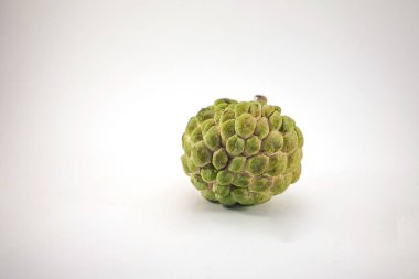 Beyaz arka plan, egzotik tropik Tay annona veya cherimoya şeker elma veya muhallebi elma meyve izole