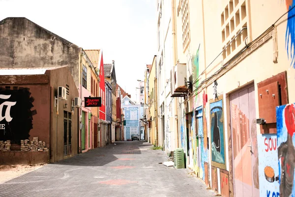Willemstad şehir merkezi Curacao sokaklarıgörünümü — Stok fotoğraf