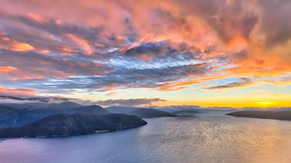 Letecký Pohled Norské Fjordy Při Západu Slunce Midfjord Poblíž Norsko — Stock fotografie