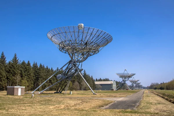 Lange Rij Van Radio Telescopen Westerbork Nederland — Stockfoto