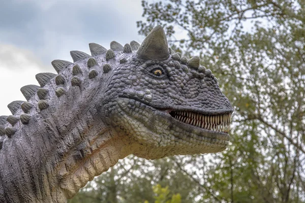 Carnosaurus Dinosaur Hode Naturlig Busk – stockfoto