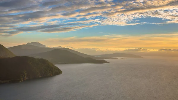 Panoramatický Letecký Pohled Norský Fjord Při Západu Slunce Romsdalsfjord Poblíž — Stock fotografie