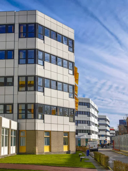 Classic White Black Hospital Buildings Row Blue Sky High Clouds — Stock Photo, Image