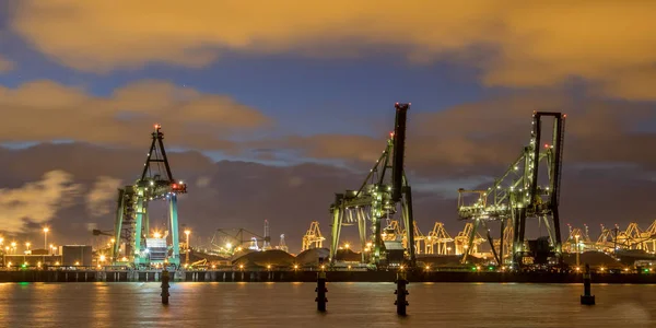 Industrieel Landschap Met Havenkade Laadkranen Nachts Europoort Maasvlakte Haven Rotterdam — Stockfoto