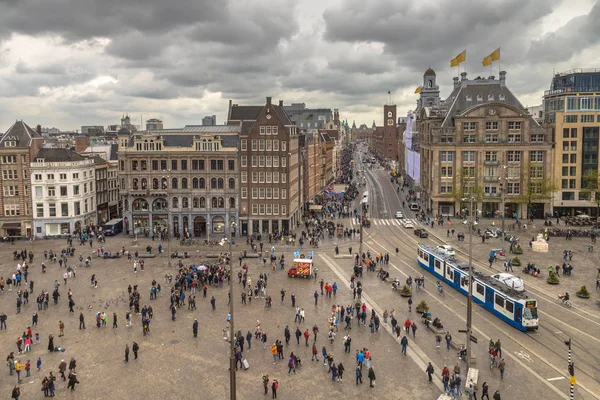 Amsterdam Dam Square View Many Tousits Tram Typical Dutch Cloudy — Stock Photo, Image