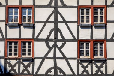 Monschau Eifel Almanya tarzında inşa Fachwerk medievel cephe