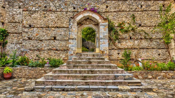 Puerta Con Escaleras Piedra Que Conducen Jardín Bizantino — Foto de Stock
