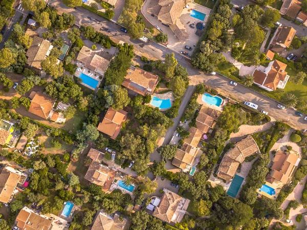 Yüzme havuzları kırpma ile lüks Villa