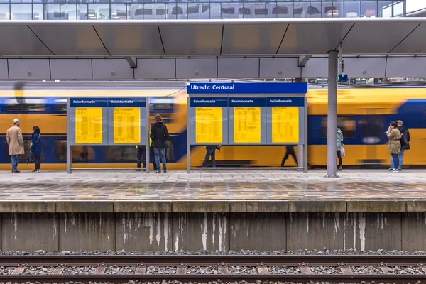 Utrecht Merkez İstasyonu — Stok fotoğraf