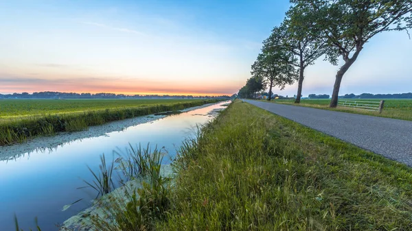 Nederländerna öppna polder landskap — Stockfoto