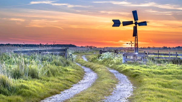 Moara Vânt Veche Americană Apus Soare Peisajul Rural Olandez Lângă — Fotografie, imagine de stoc