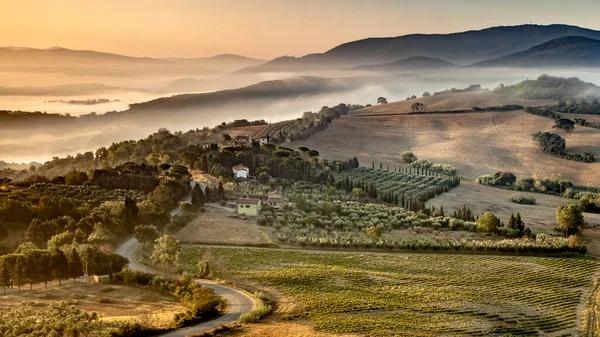 Cena Paisagem Toscana Village Perto Florença Uma Manhã Nebulosa Itália — Fotografia de Stock