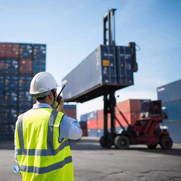 Foreman Controle Carga Contêineres Caixa Carga Navio Carga Para Exportação — Fotografia de Stock