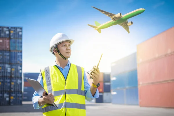 Foreman Kontrola Nakládky Kontejnery Box Nákladní Lodi Pro Import Export — Stock fotografie