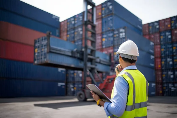 Foreman Controle Carga Contêineres Caixa Carga Navio Carga Para Exportação — Fotografia de Stock