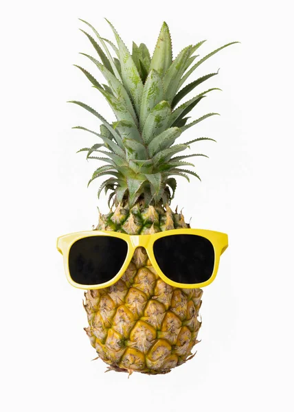 Mode Hipster Ananas Helle Sommerfarbe Tropische Früchte Mit Sonnenbrille Kreatives — Stockfoto