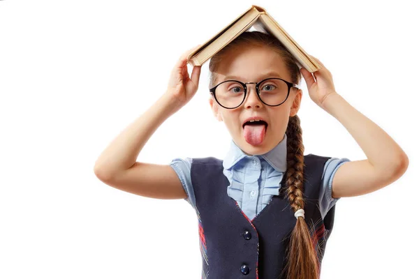 Niño Divirtiéndose Con Libro Chica Con Libro Cabeza Pensando Preparándose —  Fotos de Stock