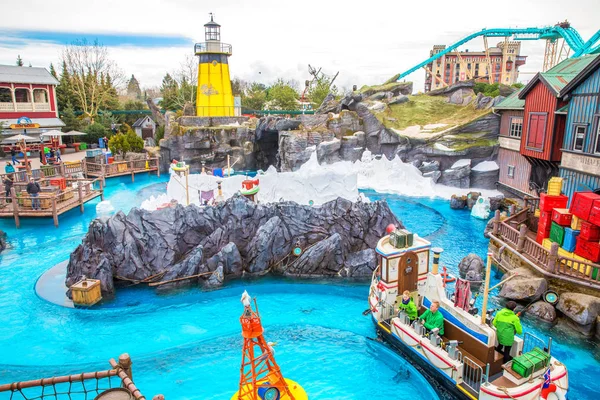 Europa-Park tekne sürme rust, Almanya - 31 Mart 2018 - konuklar. Europa-Park Avrupa'nın ikinci büyük bir park resort olduğunu. 
