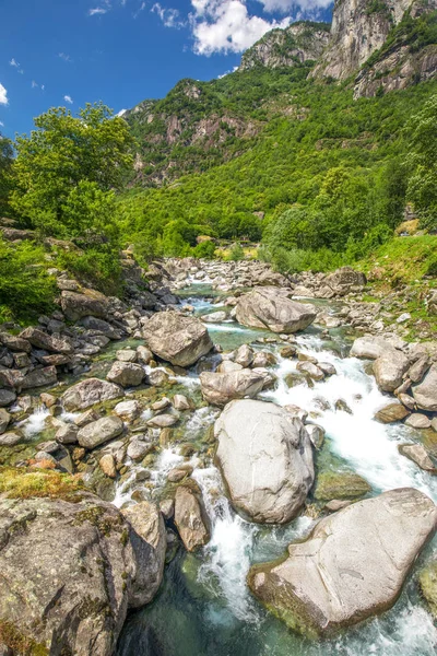 Rio Bavona Com Cantão Tessin Vale Bavona Suíça — Fotografia de Stock