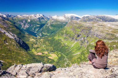Norveç, Europe Geirangerfjord görünümünü. 