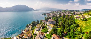 Köy Weggis, Dört Kanton Gölü (Vierwaldstatersee), Pilatus Dağı ve içinde belgili tanımlık geçmiş yakınındaki ünlü Lucerne (Luzern) city, İsviçre İsviçre Alpleri.