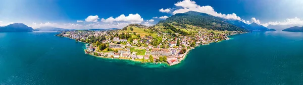 Vesnice Weggis Lucernské Jezero Vierwaldstatersee Historické Centrum Švýcarské Alpy Pozadí — Stock fotografie