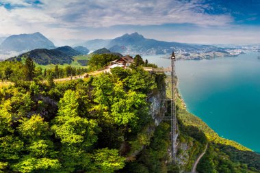 Hammetschwand Asansör Burgenstock İsviçre Alpleri ve Vierwaldstattersee, İsviçre, Europe görüş yakınındaki Alpleri'nde. 