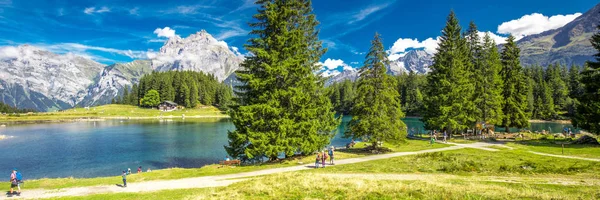 Арнизи Швейцарскими Альпами Arnisee Является Водохранилищем Кантоне Ури Швейцария Европа — стоковое фото