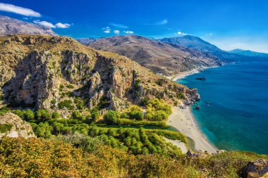 Preveli plaj azure ile Crete adada temiz su, Yunanistan, Avrupa. En büyük ve en kalabalık Yunan adalarından Crete olduğunu. 
