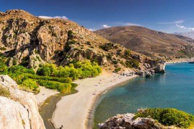 Preveli plaj azure ile Crete adada temiz su, Yunanistan, Avrupa. En büyük ve en kalabalık Yunan adalarından Crete olduğunu. 