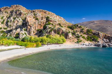 Preveli plaj azure ile Crete adada temiz su, Yunanistan, Avrupa. En büyük ve en kalabalık Yunan adalarından Crete olduğunu. 