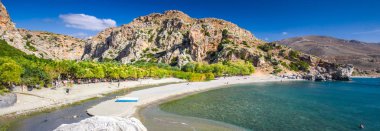 Preveli plaj azure ile Crete adada temiz su, Yunanistan, Avrupa. En büyük ve en kalabalık Yunan adalarından Crete olduğunu. 
