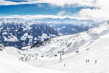 Taze kar Tyrolian Alps, Zillertal, Avusturya, Avrupa'nın kapalı Kayak Merkezi.